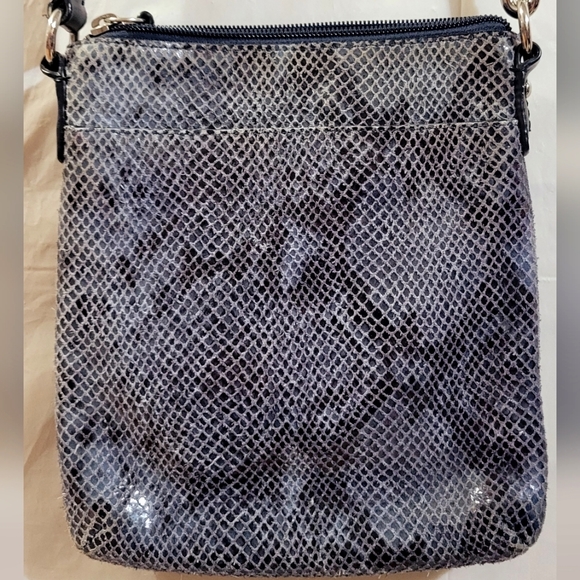 💙RARE💙 Authentic Snakeprint Messenger Crossbody Shoulder Bag - Picture 2 of 15
